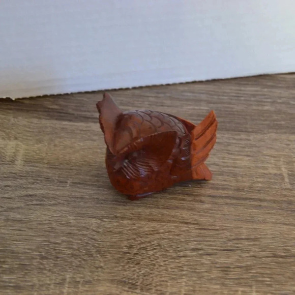 Hand Carved  Owl Decor - Picture 4 of 9